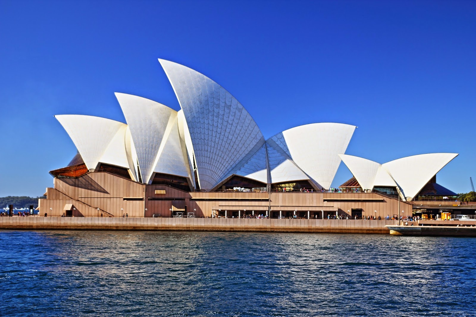 2014-07-11-sydney-opera-house-from-ferry